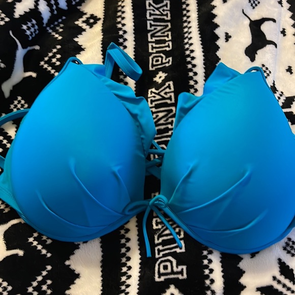 Victoria’s Secret swim top - Picture 2 of 4